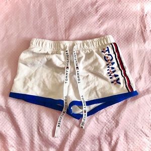 Tommy Hilfiger white athletic shorts size xs